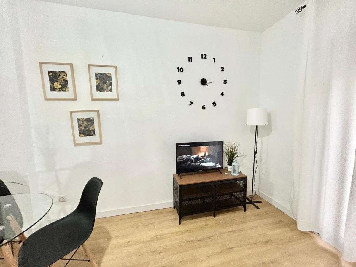 Plaza Rio A Apartment Madrid Exterior foto
