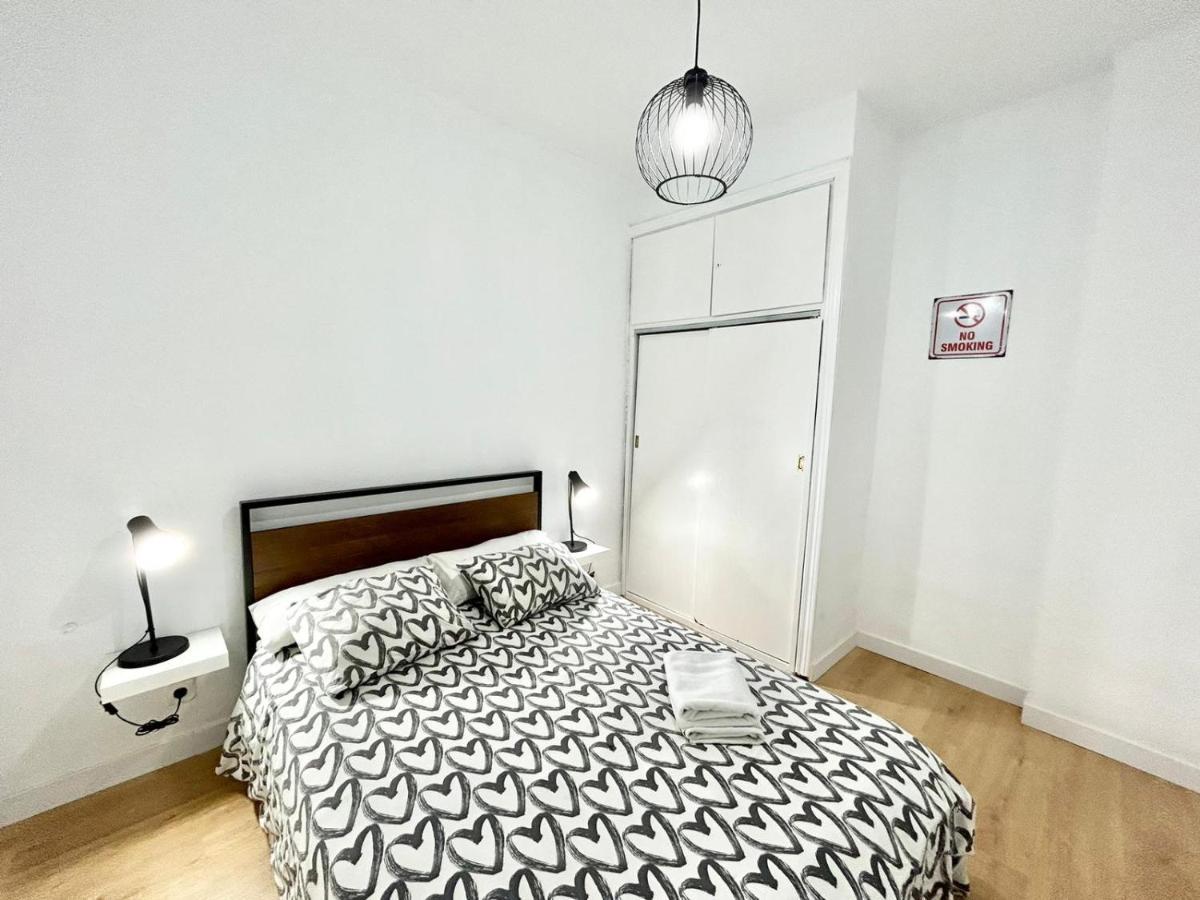 Plaza Rio A Apartment Madrid Exterior foto